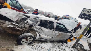 Afyonkarahisarda trafik kazası: 5 yaralı