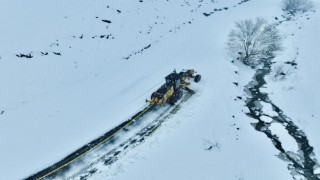 Ağrıda Kar Kaplanları kapanan yollar için seferber oldu