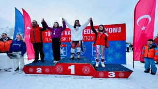 Ağrılı kayakçılardan büyük başarı
