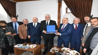AK Parti Erzurum Milletvekili Öz, Kent Konseyini ziyaret etti