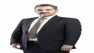 AK Parti İl Başkanı Üzüm: “Regaip Kandiline erişmenin huzuru ve mutluluğunu yaşıyoruz”