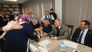Akar ve Büyükkılıç, üreten kadınlarla buluştu