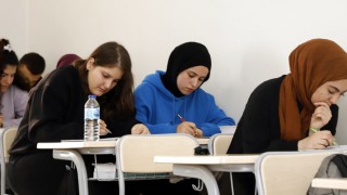 Akdeniz Belediyesi Etüt Merkezi, Öğrencileri Üniversite Hayallerine Kavuşturuyor