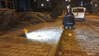 Alacak verecek kavgası kanlı bitti: 2 yaralı