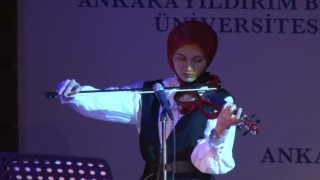 Ankarada tıp fakültesi öğrencilerinden depremzedeler için konser