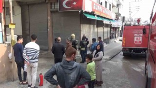 Apartmanda çıkan yangında anne ve 3 çocuğu mahsur kaldı