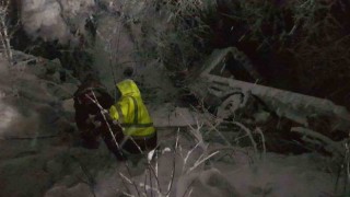 Araç kurtarmaya giden çekici 7 metrelik şarampole yuvarlandı