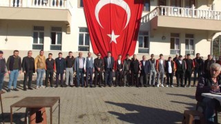 Asker uğurlama geleneğini sürdürüyorlar
