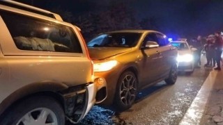 Ataşehirde 6 araç zincirleme kazaya karıştı: 1 yaralı