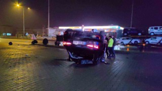 Babasından izinsiz aldığı aracı hurdaya çevirdi: 3 yaralı