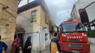 Baca temizlerken komşusunun evini yaktı