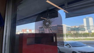 Bağcılarda tekel bayisine silahlı saldırı kamerada