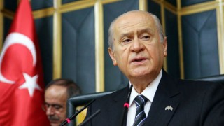 Bahçeli, Fatih Camii imamına yapılan saldırıyı kınadı