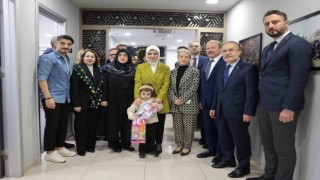 Bakan Göktaştan Darülaceze ve 15 Temmuz Derneği ziyareti
