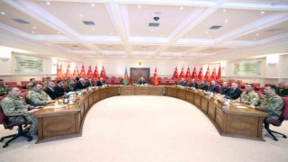Bakan Güler Azerbaycanlı gazilerle bir araya geldi