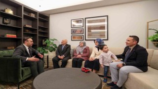 Bakan Kacır, Türk Astronot Alper Gezeravcının ailesiyle bir araya geldi