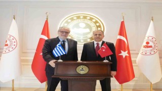 Bakan Yerlikaya, Yunanistan Denizcilik ve Ada Politikaları Bakanı Stylianides ile bir araya geldi