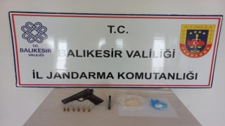 Balıkesirde uyuşturucu operasyonu: 4 gözaltı