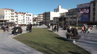 Balıkesire kar beklenirken bahar geldi