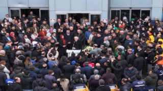 Başkan Başdeğirmen mesai arkadaşlarının sevgi seliyle karşılandı
