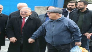 Başkan Büyükkılıç, Erciyesevler Semt Pazarında