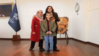 Başkan Çerçioğlu ilkokul öğrencisi Özü ağırladı