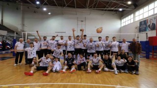 Başkan Özcan sporseverleri voleybol maçına davet etti