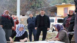 Başkan Yücel vatandaşın taleplerini dinledi, projelerini paylaştı