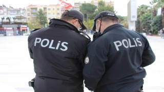 Başkasına ait kredi kartını kullanınca polis yakaladı