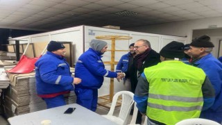 Belediye işçilerinden Başkan Akına zam teşekkürü