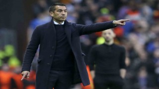 Beşiktaşa Genesiodan olumsuz haber geldi, rota van Bronckhorst