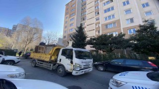 Beylikdüzünde anne ve kızının yaşadığı çöp ev şaşkınlığı