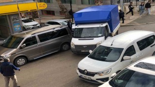 Bilecikte çift sıra parklar sürücüleri çileden çıkarıyor
