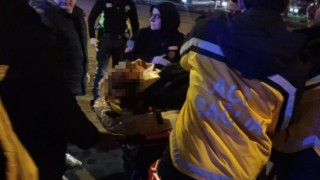 Boluda ciple otomobil çarpıştı: 3 yaralı