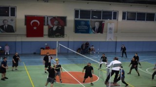 Bozdoğandaki kurumlar arası voleybol turnuvası sona erdi