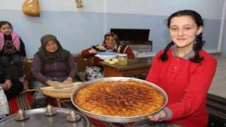 Bu baklavanın yapımında ‘kül kullanılıyor