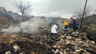 Burdurda ev yangını: Yaşlı kadın hayatını kaybetti