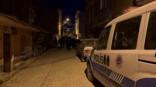 Bursada 41 yaşındaki adam yalnız yaşadığı evinde ölü bulundu