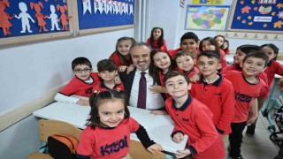 Bursada 795 bin öğrencinin karne sevinci
