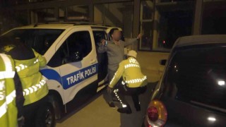 Bursada yılbaşı gecesi lüks aracıyla polise yakalandı