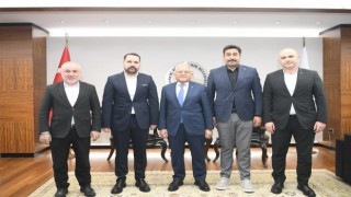 Büyükkılıç, Öz Taşıma-İş ve Hizmet-İş sendika temsilcilerini ağırladı