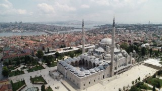 Camide Bıçaklı Saldırı