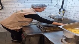 Çanakkale İl Tarım ve Orman Müdürlüğü, gıda güvenliği için fast-food işletmelerini denetliyor