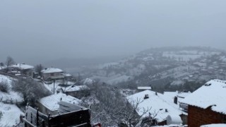 Çanakkalede yüksek kesimler beyaza büründü