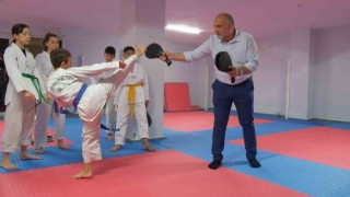 Canikte çocuklara ücretsiz spor eğitimi