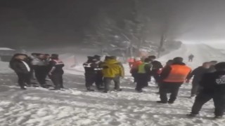 Canını tehlikeye sokmasın diye uyardılar, müşteri tarafından defalarca bıçaklandılar