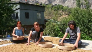 Çiftlikte çalışarak tatil