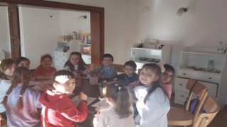 Çocuklar hem eğleniyor hem öğreniyor