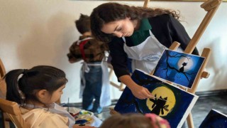 Çocuklar Sanatevinde renkli bir gün geçirdi