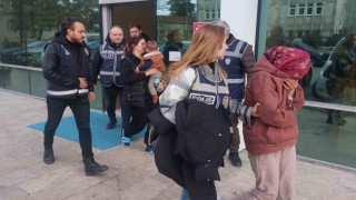 Çok sayıda suç kayıtları bulunan kadın hırsızlar tutuklandı